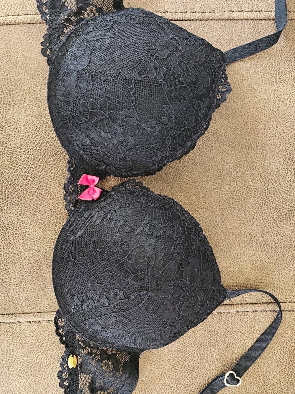 black lingerie size 36C